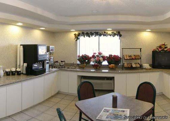 Rodeway Inn Cedar Rapids Restaurang bild